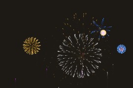 Firework_Simulator：在线烟花模拟器 可以模拟各种烟花效果的网页